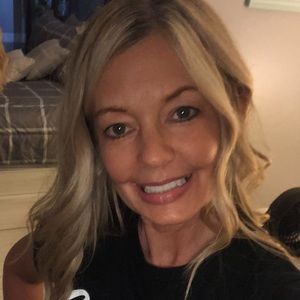 Meet your Posher, Angie